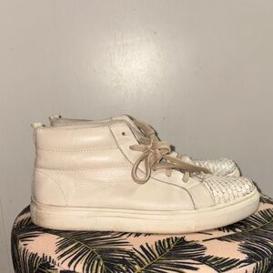 Kaanas Cream Wavy Sole Designer Italian sneakers #versatile#hightops#preppy#buy